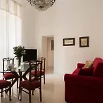 Chiaia Luxury Apartment