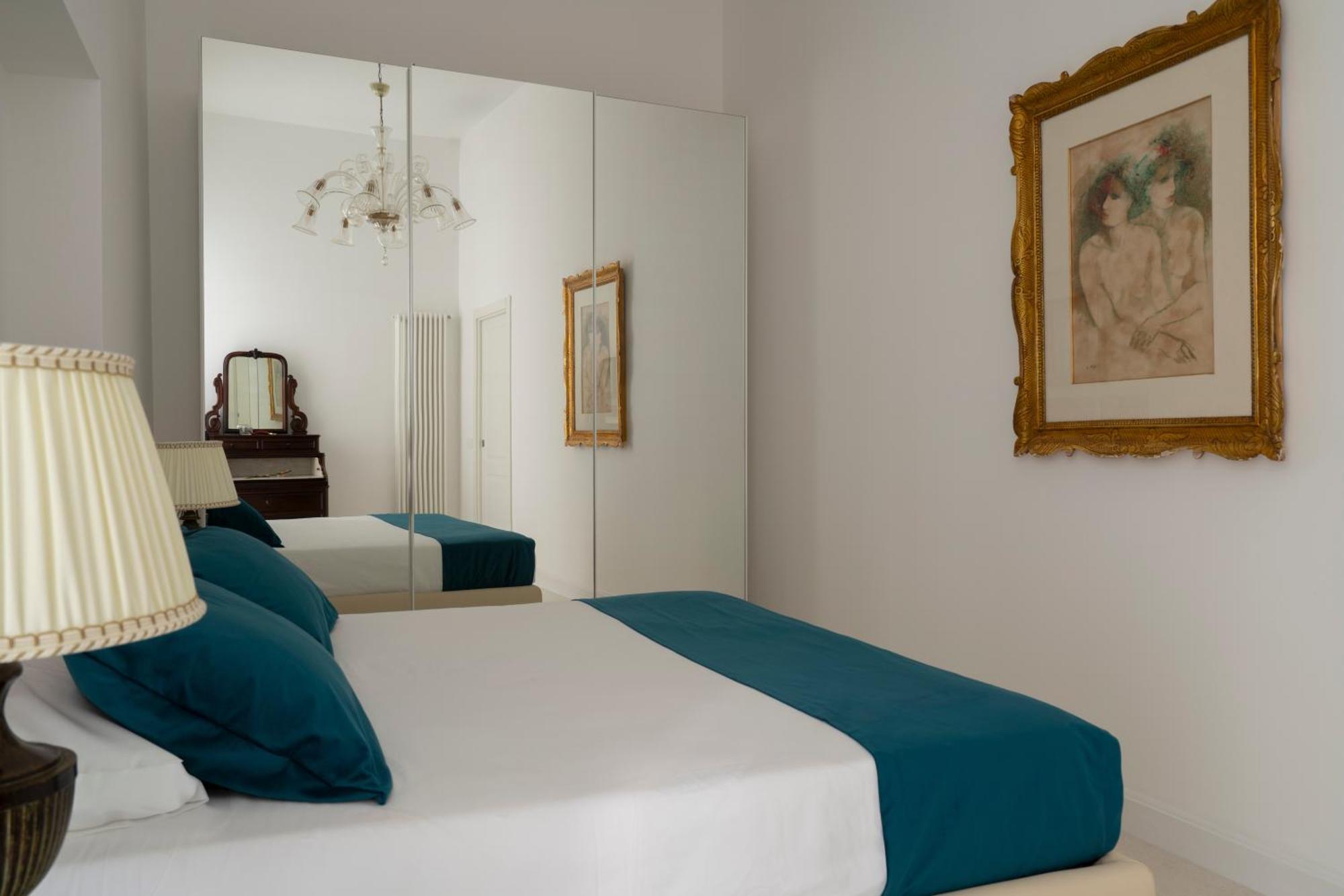 Chiaia Luxury